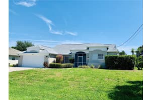 30 Fairway Rd, ROTONDA WEST
