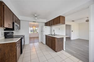 2905 23RD AVENUE, BRADENTON, FL 34205 - MLS#MFRA4661499