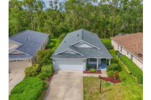 6442 BARBERRY COURT, LAKEWOOD RANCH, FL 34202 - MLS#MFRA4661514