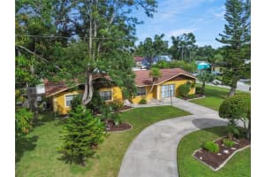 3300 WINTON AVENUE, SARASOTA, FL 34234 - MLS#MFRA4661522