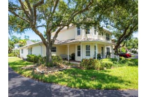 2404 64TH STREET COURT, BRADENTON, FL 34209 - MLS#MFRA4661563