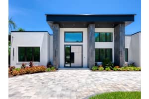 2003 SHADE AVENUE, SARASOTA, FL 34239 Sold 09/25/25
