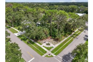 BENT OAK DR, SARASOTA, FL 34232 - MLS#MFRA4661572