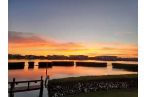 5848 TIDEWOOD AVENUE, SARASOTA, FL 34231 - MLS#MFRA4661575