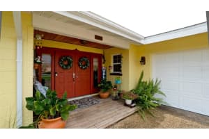 836 MAGELLAN DRIVE, SARASOTA, FL 34243 - MLS#MFRA4661645
