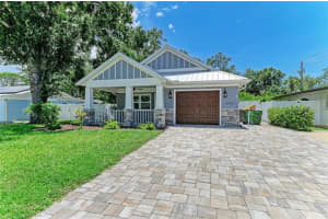 2110 HAWTHORNE STREET, SARASOTA, FL 34239 - MLS#MFRA4661649
