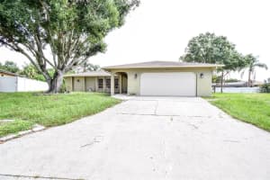 2069 COUNTRY MEADOWS LANE, SARASOTA, FL 34235 - MLS#MFRA4661658