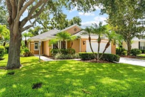 5527 Simonton St, BRADENTON
