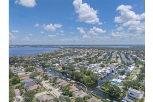 111 41ST STREET, BRADENTON, FL 34208 - MLS#MFRA4661680