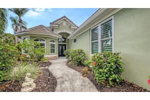 6505 OAKLAND HILLS DRIVE, LAKEWOOD RANCH, FL 34202 - MLS#MFRA4661713