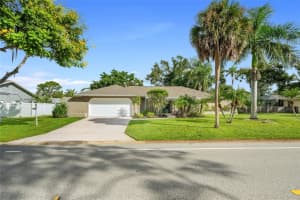 4207 CHARING CROSS ROAD, SARASOTA, FL 34241 - MLS#MFRA4661727