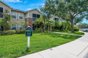 8821 MANOR LOOP, LAKEWOOD RANCH, FL 34202 - MLS#MFRA4661732