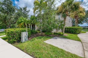 8821 MANOR LOOP, LAKEWOOD RANCH, FL 34202 - MLS#MFRA4661732