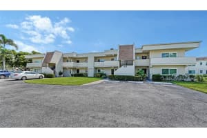 7251 COUNTRY CLUB DRIVE, SARASOTA, FL 34243 - MLS#MFRA4661738