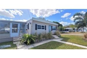 321 4TH STREET, PALMETTO, FL 34221 - MLS#MFRA4661789