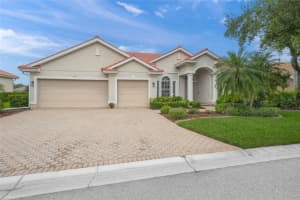 2748 HARVEST DRIVE, SARASOTA, FL 34240 - MLS#MFRA4661796