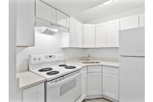 2763 WOODGATE LANE, SARASOTA, FL 34231 - MLS#MFRA4661804