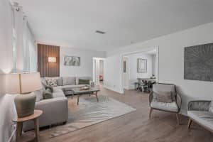 1302 MANGO AVENUE, VENICE, FL 34285 - MLS#MFRA4661813