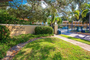 924 LA COSTA CIRCLE, SARASOTA, FL 34237 - MLS#MFRA4661866