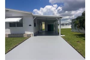 305 52nd Avenue Plz E, BRADENTON