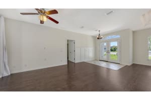 4079 GREEN TREE AVENUE, SARASOTA, FL 34233 - MLS#MFRA4661887