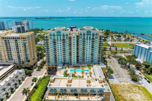 800 N TAMIAMI TRL #1010, SARASOTA, FL 34236 - MLS#MFRA4661950