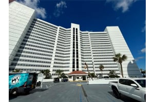 988 BLVD OF THE ARTS BOULEVARD, SARASOTA, FL 34236 - MLS#MFRA4661984