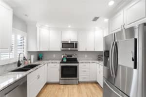 7291 CLOISTER DRIVE, SARASOTA, FL 34231 - MLS#MFRA4661990