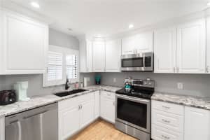 7291 CLOISTER DRIVE, SARASOTA, FL 34231 - MLS#MFRA4661990