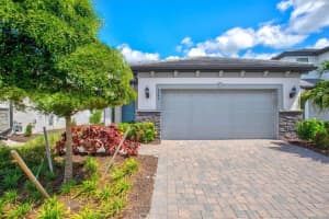6240 Winding Pine Dr, NOKOMIS