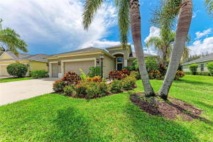 12051 Forest Park Cir, BRADENTON