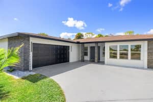 18 OAKLAND HILLS PLACE, ROTONDA WEST, FL 33947 Sold 11/06/25