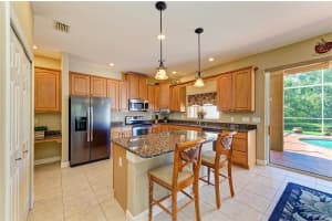 3910 61ST DRIVE, BRADENTON, FL 34203 - MLS#MFRA4662034