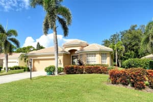 9032 Willow Brook Dr, SARASOTA