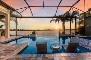 284 Maraviya Blvd, NOKOMIS
