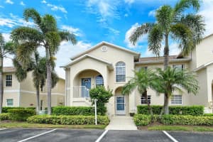 4235 CASTLEBRIDGE LANE, SARASOTA, FL 34238 - MLS#MFRA4662111