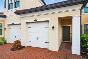 10047 CROOKED CREEK DRIVE, VENICE, FL 34293 - MLS#MFRA4662118