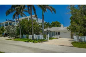 165 TYLER DRIVE, SARASOTA, FL 34236 - MLS#MFRA4662138