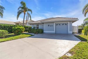 4613 Muirfield Dr, BRADENTON