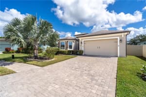 6615 35TH COURT, SARASOTA, FL 34243 - MLS#MFRA4662184