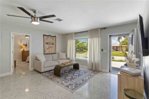 442 HICKORY, VENICE, FL 34293 - MLS#MFRA4662201