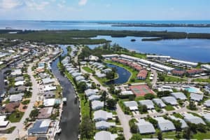 4607 MOUNT VERNON DRIVE, BRADENTON, FL 34210 Sold 09/19/25
