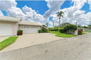 5318 CRESTLAKE BOULEVARD, SARASOTA, FL 34233 Sold 10/15/25