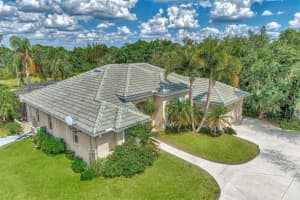 383 CEDARBROOK COURT, VENICE, FL 34292 - MLS#MFRA4662260