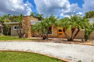4919 LEMON BAY DRIVE, VENICE, FL 34293 - MLS#MFRA4662270