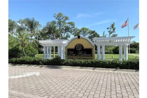 5721 Bentgrass Dr #20-202, SARASOTA