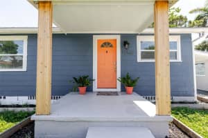 10562 LAKE DRIVE, SEMINOLE, FL 33772 - MLS#MFRA4662299