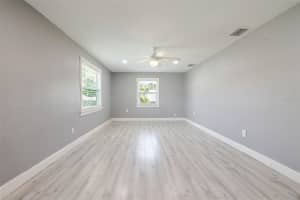 10562 LAKE DRIVE, SEMINOLE, FL 33772 - MLS#MFRA4662299