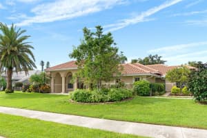 8356 MAREVA LANE, SARASOTA, FL 34241 - MLS#MFRA4662331