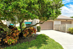 6041 CLUBSIDE DRIVE, SARASOTA, FL 34243 - MLS#MFRA4662344